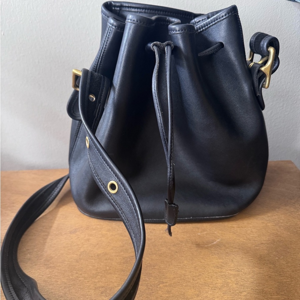 VINTAGE COACH 9952 Black Leather Bucket Bag